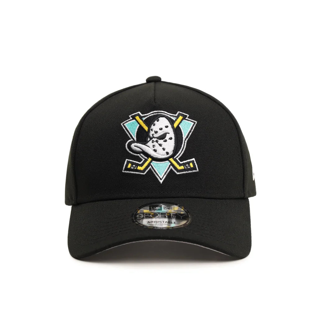 Men Anahiem ducks 9forty